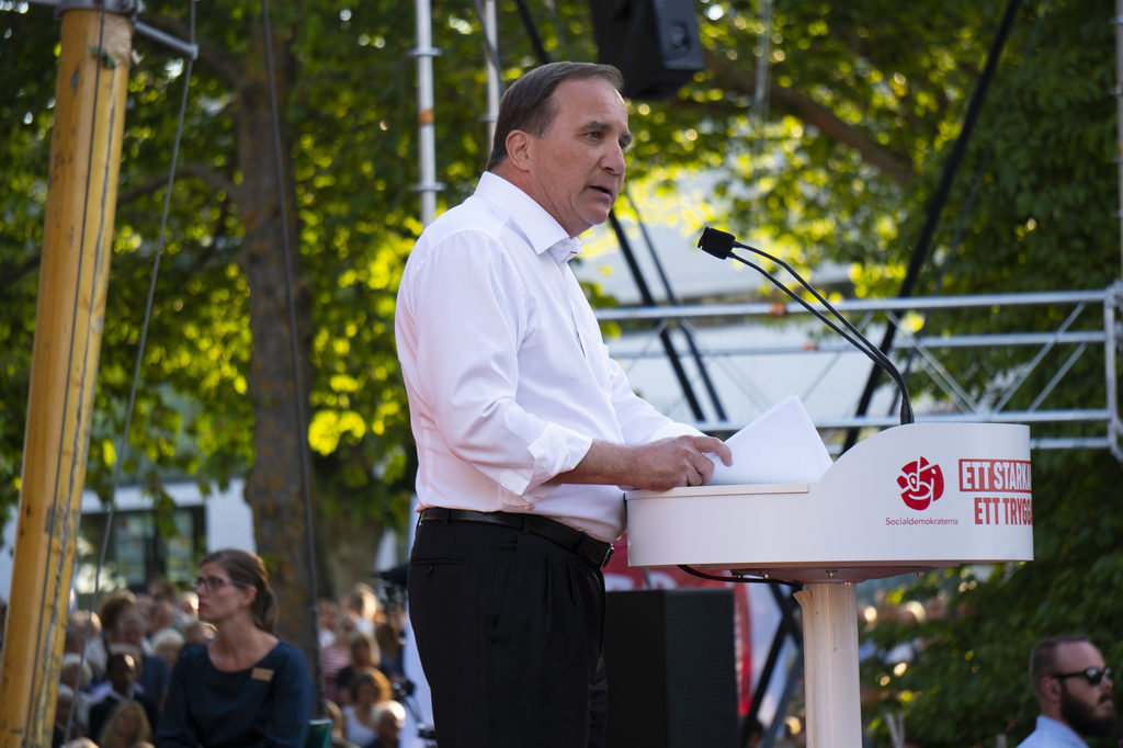 Stefan Löfven håller tal