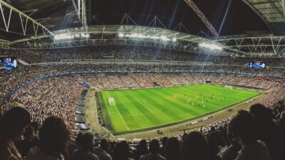 Italien och England möts i final